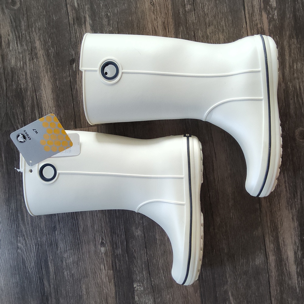 BNIB CROCS Jaunt Rain Boots Oyster Size 7